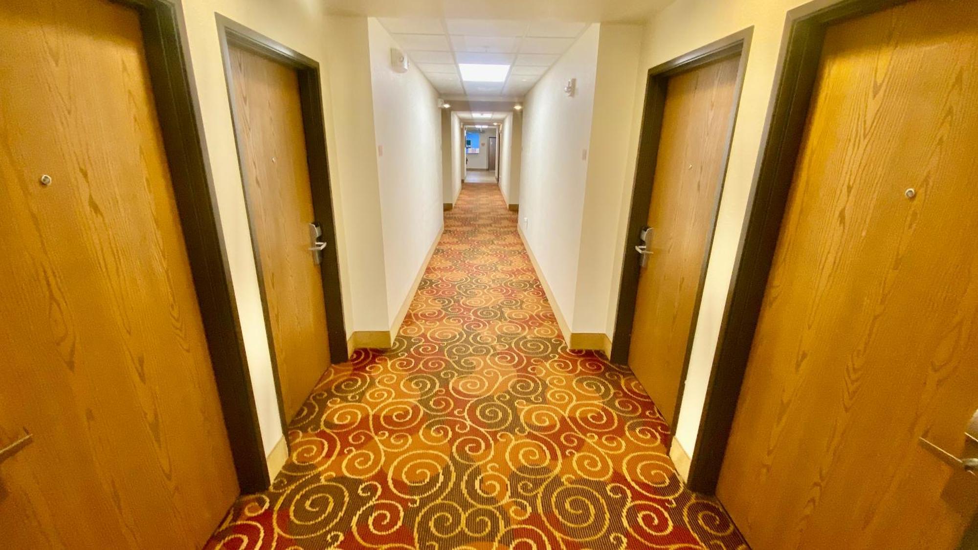 Park View Inn & Suites Hoisington Near Great Bend Eksteriør billede