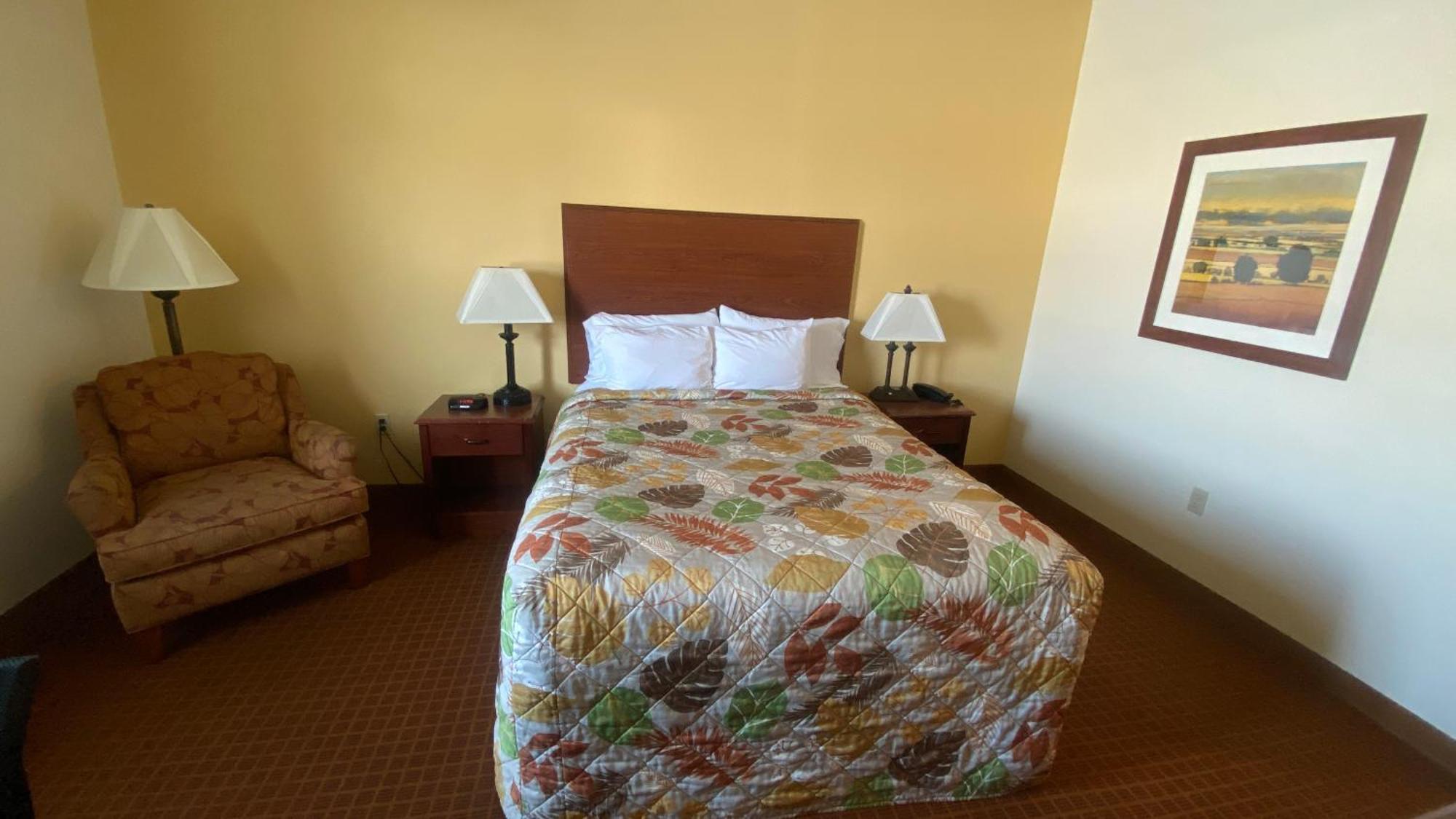 Park View Inn & Suites Hoisington Near Great Bend Eksteriør billede