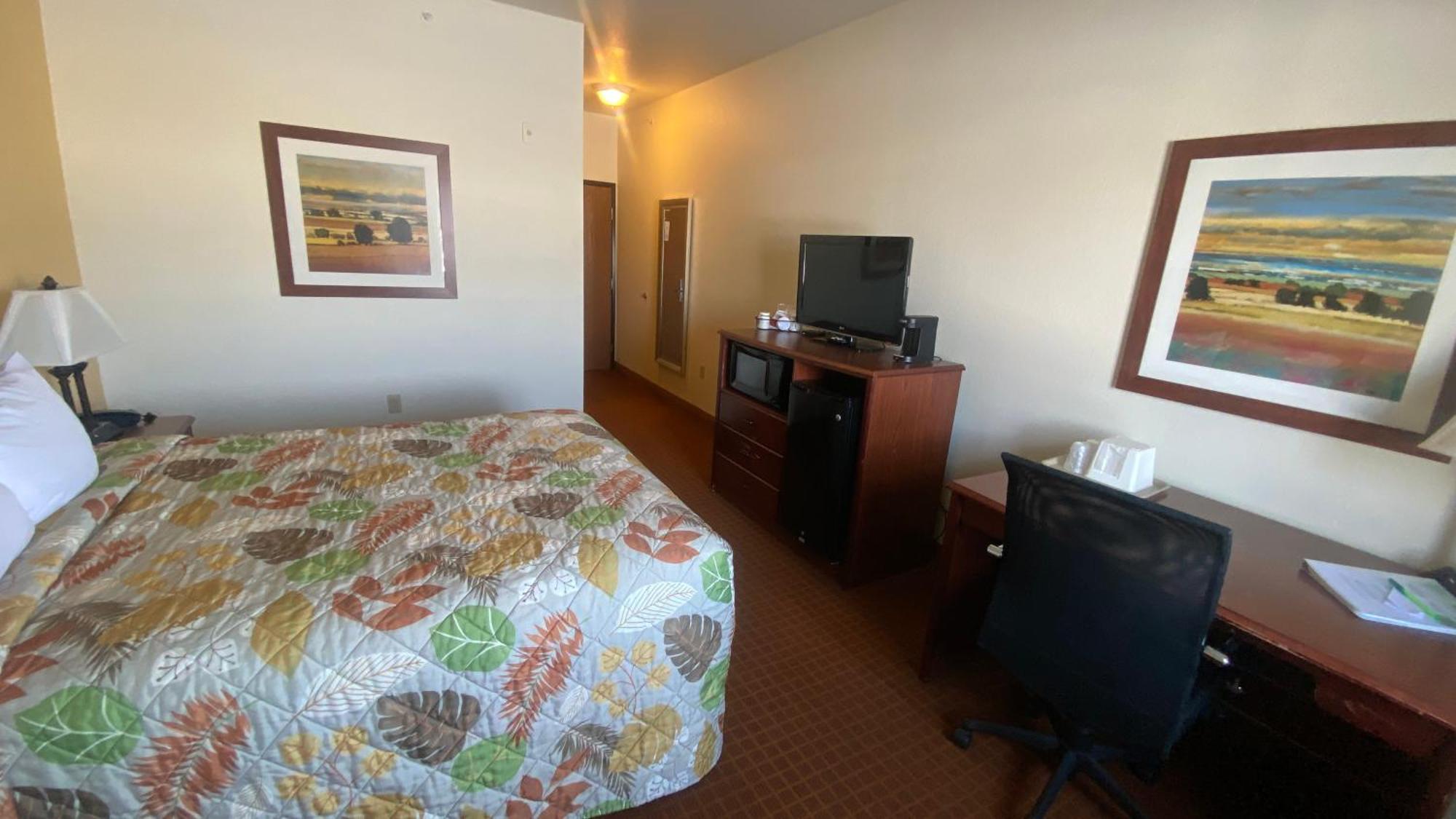 Park View Inn & Suites Hoisington Near Great Bend Eksteriør billede
