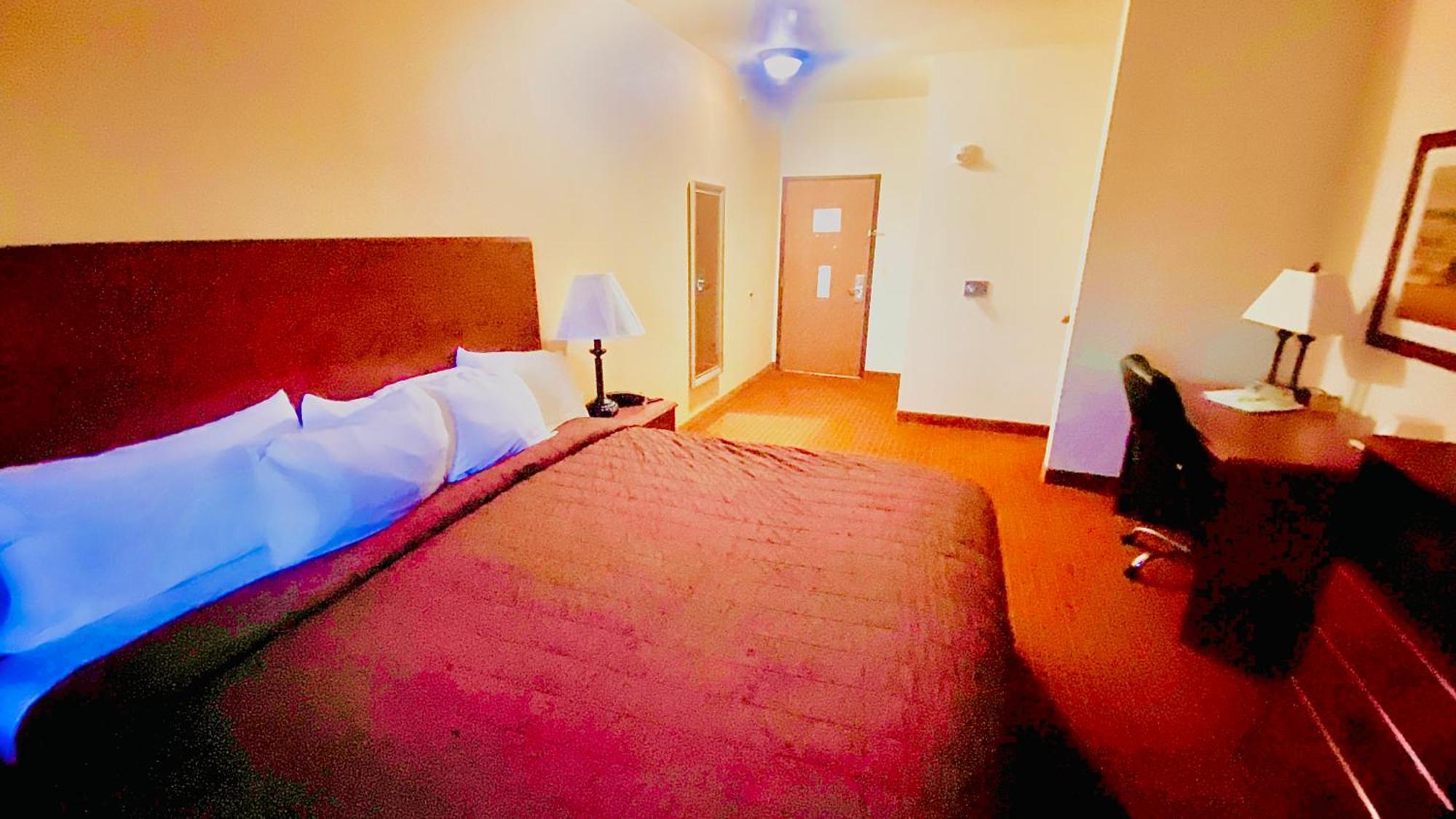 Park View Inn & Suites Hoisington Near Great Bend Eksteriør billede
